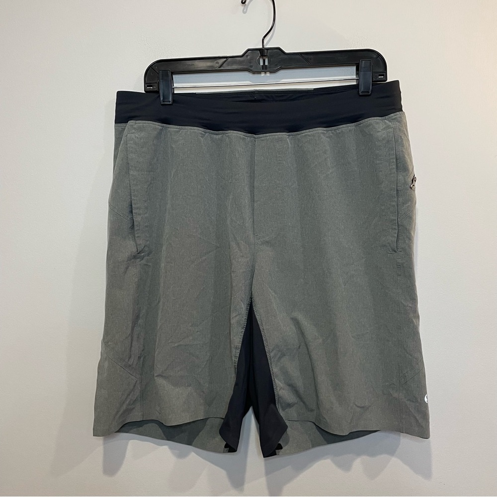 Lululemon shorts size L